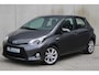 Toyota Yaris 1.5 Full Hybrid Dynamic / CAMERA / LM VELGEN / DEALER ONDERHOUDEN