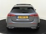 Mercedes-Benz A-klasse 180 Business Solution AMG / Panorama-dak / Achteruitrijcamera /