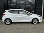 Ford Fiesta 1.0 Titanium | STUUR, STOEL EN VOORRUITVERWARMING| NAVIGATIE + APPLE CARPLAY/ANDROID AUTO| PARKEERSENSOREN| KEYLESS| LED| DAB|
