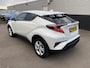 Toyota C-HR / C-HR+ 1.8 Hybrid Dynamic edition Stoel- & stuurverwarming, dodehoek detectie, navigatie, achteruitrijcamera, adaptieve cruise control