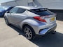 Toyota C-HR / C-HR+ 1.8 Hybrid Bi-Tone Plus Trekhaak, dodehoek detectie, navigatie, stoel- & stuurverwarming, achteruitrij camera, parkeersensoren, lederen bekleding, Volledig dealeronderhouden