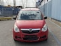 Opel Agila 1.0 Essentia Inruilauto’s tegen vaste prijzen. Voor meer info: 0638140850 Bij de verkoop van gebruikte voertuigen door CD-Cars wordt geen standaard garantie verstrekt. De koper aanvaardt het voertuig in de staat waarin het zich bevindt op het moment van aankoop