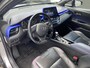 Toyota C-HR / C-HR+ 1.8 Hybrid Bi-Tone Plus Stoel- & stuurverarming, navigatie, dodehoek detectie, JBL Premium audio, Volledig dealeronderhouden, achteruitrij camera, adaptieve cruise control