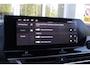 Citroën C4 C4 1.2 HYbrid 145PK MAX | HEAD UP DISPLAY | CAMERA VOOR + ACHTER | NAVIGATIE | DRAADLOZE TELEFOONLADER | FULL LED KOPLAMPEN | DRAADLOZE APPLE CARPLAY/ANDROID AUTO | 18" LICHTMETALEN VELGEN | ADAPTIVE CRUISE CONTROL | CLIMATE CONTROL | LEDEREN BEKLEDING | DAB+ RADIO | KEYLESS ENTRY/START |