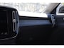 Volvo XC40 2.0 B4 Inscription | 360 Graden Camera | Parkeersensoren | Keyless Entry | Elektrische Achterklep | Elektrisch Verstelbare Voorstoelen | LED Koplampen Adaptief | Cruise Control Adaptief | Navigatie | Apple Carplay | Android Auto