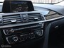 BMW 3-Serie 318i EXE H6 Navigatie Full Led 18"Velgen DonkerGlas Chroom DonkerGlas Schitterend