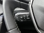 Peugeot e-208 EV GT 51 kWh 156pk | Accu SOH 97,5% | 410km WLTP Actieradius | Navigatie | Panoramadak | Rondomzichtcamera | Adaptieve cruise control | Leder/Alcantara | Stoel elektrisch+verwarmd+massage | Full Led koplampen | Climate Control | Parkeersensoren v+a | Keyless | Draadloze Apple Carplay / Android Auto | Dodehoeksensor | Donker getint glas | 17" lichtmetalen velgen |