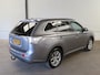 Mitsubishi Outlander 2.0 PHEV Instyle+ XENON 2 SETS BANDEN OPEN DAK LEER NAVI TREKHAAK