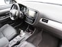 Mitsubishi Outlander 2.0 PHEV Instyle+ XENON 2 SETS BANDEN OPEN DAK LEER NAVI TREKHAAK