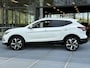 Nissan Qashqai 1.3 DIG-T Premium Edition Automaat 160PK | Panoramadak | Leder | Trekhaak | Carplay/Android | Navigatie