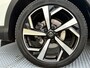 Nissan Qashqai 1.3 DIG-T Premium Edition Automaat 160PK | Panoramadak | Leder | Trekhaak | Carplay/Android | Navigatie