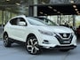 Nissan Qashqai 1.3 DIG-T Premium Edition Automaat 160PK | Panoramadak | Leder | Trekhaak | Carplay/Android | Navigatie