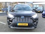 Toyota RAV4 2.5 Hybrid DYNAMIC TREKHAAK STOEL/STUUR/RUITENWISSER VERW. TREEPLANKEN NAVI LED APPLE/ANDROID AD-CRUISE
