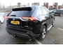 Toyota RAV4 2.5 Hybrid DYNAMIC TREKHAAK STOEL/STUUR/RUITENWISSER VERW. TREEPLANKEN NAVI LED APPLE/ANDROID AD-CRUISE