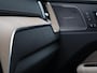 Volvo XC60 2.0 T6 Plug-in hybrid AWD Ultra Bright / Luchtvering / Panoramadak / 360 Camera / Head-Up Display / Getint Glas / Harman Kardon / Elektrische Stoelen / BLIS /