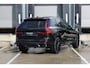Volvo XC60 T6 Plug-in hybrid AWD Ultra Black Edition | Head-up display | Adaptive Cruise & Pilot Assist | Luchtvering | Panoramisch Schuif-/Kanteldak | 360-Camera | Harman Kardon Premium Audio | Draadloze Telefoonlader