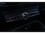 Volvo XC40 B4 Inscription | Navigatie | Adaptieve Cruise Control | Lederen Bekleding | 360° Parkeercamera | Stoel-/Stuur-/Voorruitverwarming | DAB | High Performance Audio | Elek. Stoelen | Memory | LED Koplampen | Apple CarPlay & Android Auto