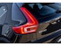 Volvo XC40 B4 Inscription | Navigatie | Adaptieve Cruise Control | Lederen Bekleding | 360° Parkeercamera | Stoel-/Stuur-/Voorruitverwarming | DAB | High Performance Audio | Elek. Stoelen | Memory | LED Koplampen | Apple CarPlay & Android Auto