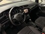 Volkswagen Touran 1.5 TSI Highline Business R 7p | ACC | Achteruitrijcamera | Stoelverwarming V+A | Elek. Trekhaak | Apple Carplay |