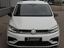 Volkswagen Touran 1.5 TSI Highline Business R 7p | ACC | Achteruitrijcamera | Stoelverwarming V+A | Elek. Trekhaak | Apple Carplay |