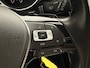 Volkswagen Touran 1.5 TSI Highline Business R 7p | ACC | Achteruitrijcamera | Stoelverwarming V+A | Elek. Trekhaak | Apple Carplay |