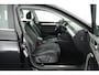 Volkswagen Passat Variant 1.5 TSI 150pk DSG Business HUD Trekhaak Camera Keyless Navigatie Voorruitverwarming