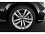 Volkswagen Passat Variant 1.5 TSI 150pk DSG Business HUD Trekhaak Camera Keyless Navigatie Voorruitverwarming