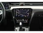 Volkswagen Passat Variant 1.5 TSI 150pk DSG Business HUD Trekhaak Camera Keyless Navigatie Voorruitverwarming