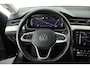 Volkswagen Passat Variant 1.5 TSI 150pk DSG Business HUD Trekhaak Camera Keyless Navigatie Voorruitverwarming