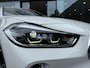 BMW X2 sDrive20i 192pk M-Sport,LED,Schuifdak,HUD,NaviPro,Stoelverw,Dealer OH,Clima,Cruise,