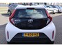 Toyota Aygo X PLAY AUTOMAAT CAMERA AD-CRUISE APPLE/ANDROID ALL-SEASON NL-AUTO DEALERONDERHOUDEN