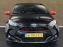 Toyota Yaris 1.5 Hybrid Executive - ORIGINEEL NEDERLANDSE AUTO - PANORAMADAK - HEAD-UP DISPLAY - PARKEERSENSOREN VOOR EN ACHTER - ACHTERUITRIJ CAMERA - STUUR EN STOEL VERWARMING - DRAADLOZE TELEFOONLADER - ADAPTIVE CRUISE CONTROL