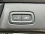 Volvo V90 2.0 T8 Plug-in Hybrid AWD Ultra Dark | PHEV | Bowers Wilkins Audio | Luchtvering | Lichtmetalen Velgen 20 inch | Sportstoelen | Head-up Display | Panoramadak | Keyless Entry | Elektrische Achterklep | BLIS | Cruise Control Adaptief | Navigatie