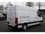 Mercedes-Benz eSprinter 320 L2H2 Pro 81kWh Snellader, Navigatie, Trekhaak, Winterpakket, Etc.
