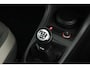Volkswagen Up! 1.0 60pk High Up! Cruise Control Navigatie Airconditioning Parkeersensoren