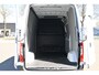 Mercedes-Benz eSprinter 320 L2H2 Pro 81kWh Snellader, Navigatie, Trekhaak, Winterpakket, Etc.