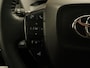 Toyota BZ4X Dynamic 71 kWh - 2 LAADKABELS - ELEKTRISCHE VERSTELLING BESTUURDERSSTOEL - ELEKTRISCH BEDIENBARE ACHTERKLEP - PARKEERSENSOREN VOOR/ ACHTER - STUUR VERWARMD - VOORSTOELEN VERWARMD - NAVIGATIE - M&S BANDEN - DODEHOEK DETECTIE