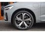 Volvo XC60 T8 Hybride AWD Plus Dark | Head-Up Display | Trekhaak | Harman/Kardon | Panoramadak | Stoel + Stuur Verwarmd |