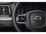 Volvo XC60 T8 Hybride AWD Plus Dark | Head-Up Display | Trekhaak | Harman/Kardon | Panoramadak | Stoel + Stuur Verwarmd |