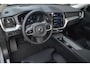 Volvo XC60 T8 Hybride AWD Plus Dark | Head-Up Display | Trekhaak | Harman/Kardon | Panoramadak | Stoel + Stuur Verwarmd |