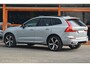 Volvo XC60 T8 Hybride AWD Plus Dark | Head-Up Display | Trekhaak | Harman/Kardon | Panoramadak | Stoel + Stuur Verwarmd |