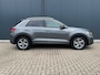 Volkswagen T-Roc 1.0 TSI R-Line * Camera * Navigatie * Massage *
