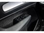 Volvo XC40 2.0 B4 Momentum Business | Trekhaak | Achteruitrijcamera | Parkeersensoren | Cruise Control Adaptief | Elektrische Achterklep | Navigatie | Apple Carplay | Android Auto