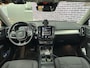 Volvo XC40 2.0 B4 Momentum Business | Trekhaak | Adaptieve cruise control | Dodehoek detectie | Parkeersensoren | Achteruitrijcamera |