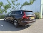 Volvo V60 2.0 T4 Inscription | Nappaleder | Stoelventilatie | Stoelmassage | Panoramadak | Head-up Display | Harman Kardon Audio | Trekhaak | LED Koplampen Adaptief | Keyless Entry | Navigatie