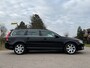 Volvo V70 1.6 T4 Nordic+ | 2e Eigenaar | Leder | Nieuwe Distributie | Bi-Xenon | Navi | Trekhaak | Clima | Stoelverwarming | PDC |