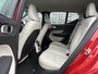 Volvo XC40 1.5 T5 Recharge Inscription | Plug-in Hybrid (PHEV) | Navigatie | Apple Carplay | Android Auto | Lederen Bekleding | Stoelverwarming | Keyless Entry | Elektrische Achterklep