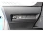 Peugeot e-208 EV Style 50 kWh | 11 kW lader | Armsteun voor | Bestuurdersstoel in hoogte verstelbaar