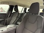 Volvo V60 2.0 B3 Momentum Advantage | Achteruitrijcamera | Lichtmetalen Velgen 19 inch | Navigatie | Apple Carplay | Android Auto | DAB | Cruise Control