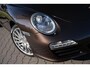 Porsche 911 997.2 3.6 Carrera PDK MK2| 2 eig. | Org.NL NAP | Schuifdak | Volleder | Sportuitlaat | 19 inch | MY 2009 | Macadamia Metallic PTS | Volledig Onderhouden